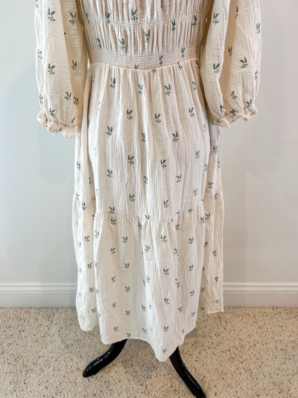 Grade and Gather Cream and Green Floral Smocked Cotton Midi Dress Womens Small - Picture 7 of 13